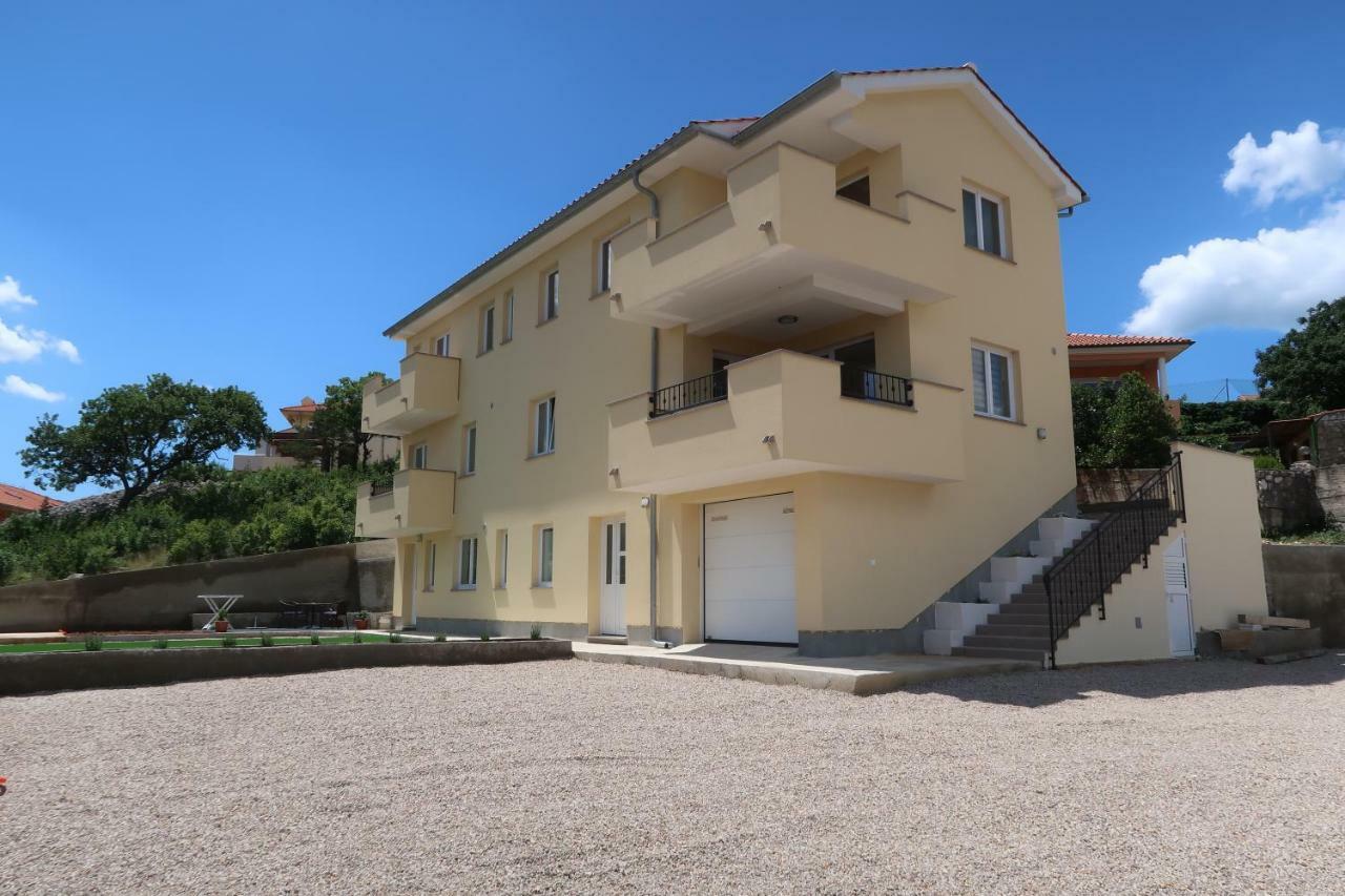 Apartmani Marin Vrbnik Luaran gambar