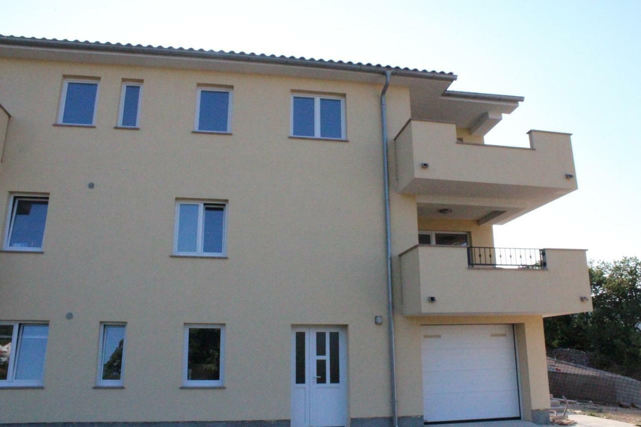 Apartmani Marin Vrbnik Luaran gambar